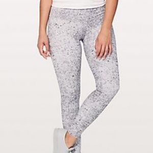 Lululemon Wunder Under Tight 28"